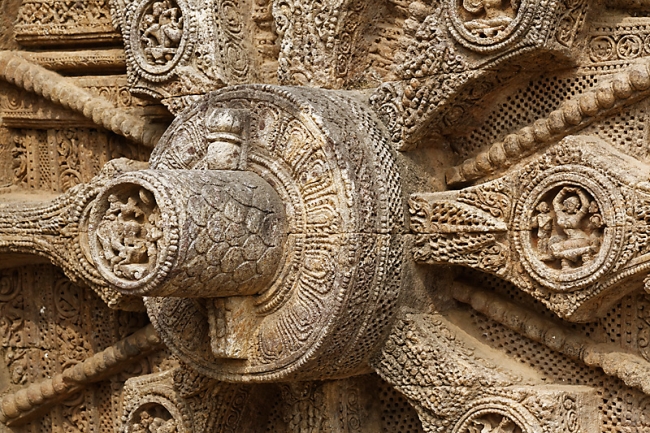 Konarak-Temple du soleil-063